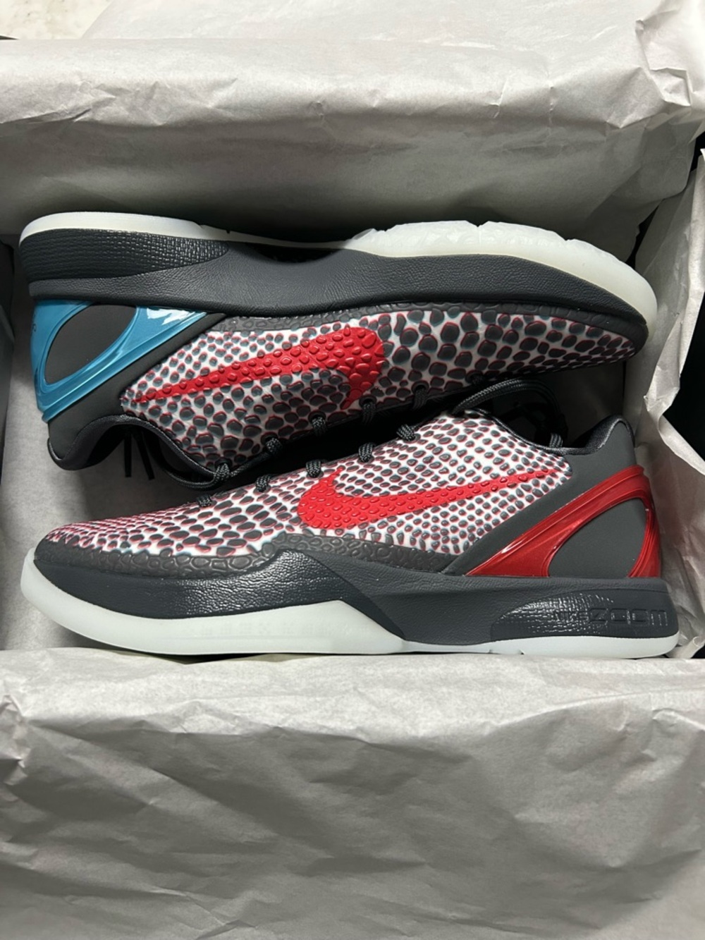 Kobe VI protro new size 8 men